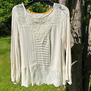 Taylor & Sage Classy Top